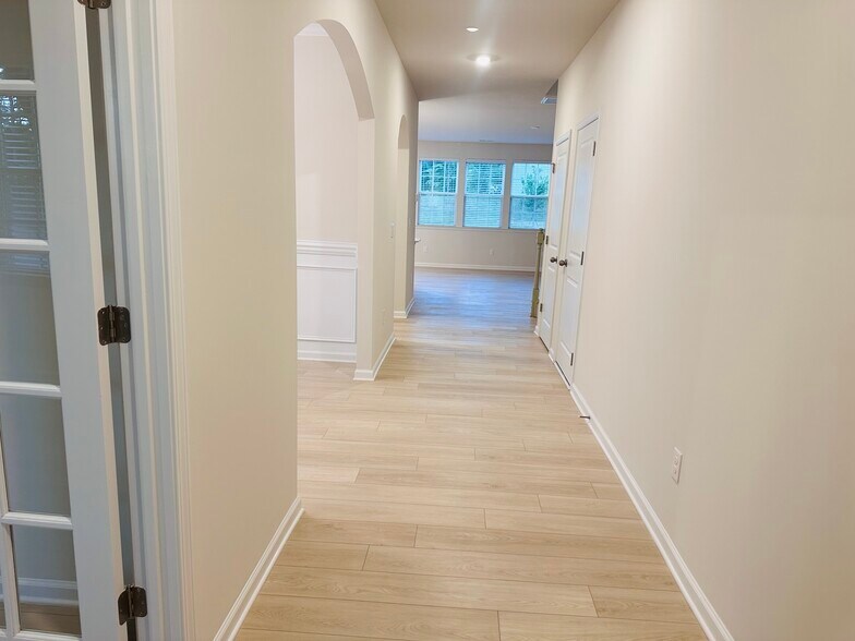 Building Photo - 214 Hamptons Cove Rd
