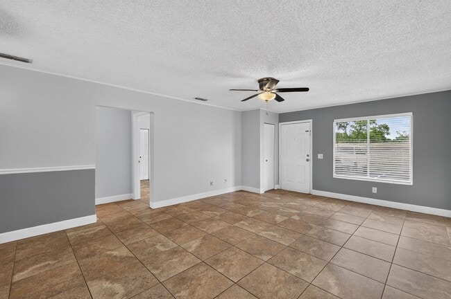 Building Photo - 12310 Tavares Ridge Ct