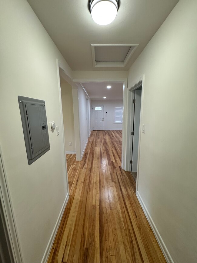 Building Photo - 4201 Porter St