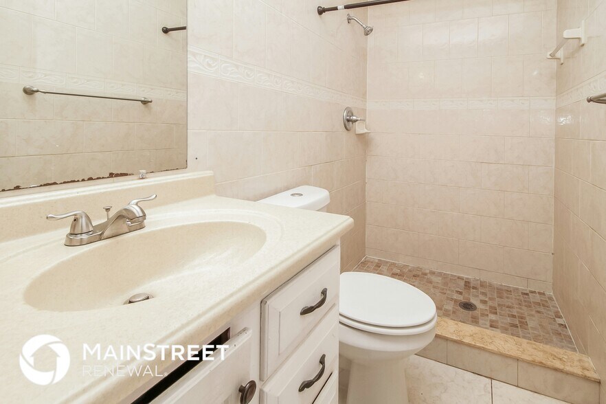 Building Photo - 6270 Sparling Hills Cir