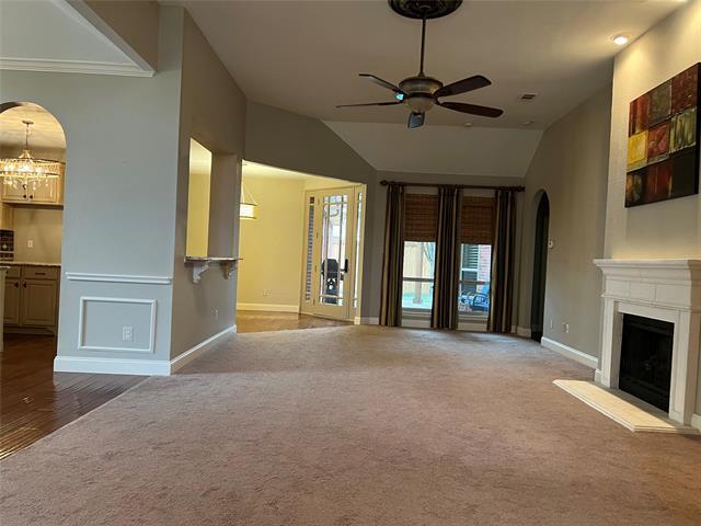 Building Photo - 203 Fallbrook Dr
