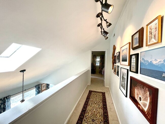 Building Photo - Spacious 6 bedroom home in Virginia Beach
