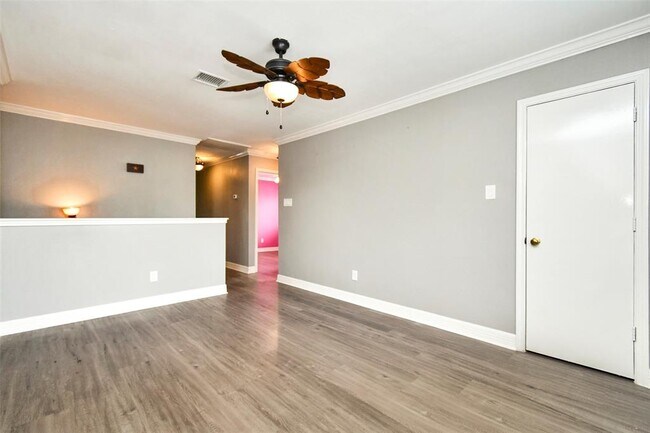 Building Photo - 1430 Acorn Ct
