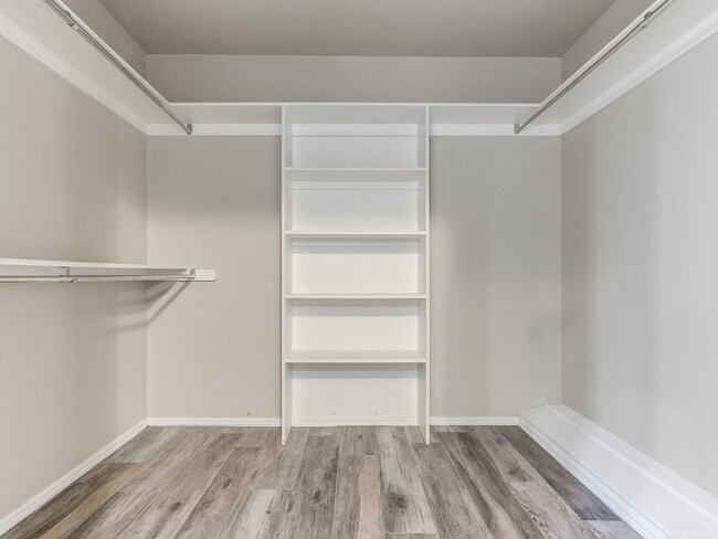 Building Photo - Mid-Term Rental in Glenbrook Addition, Nic...