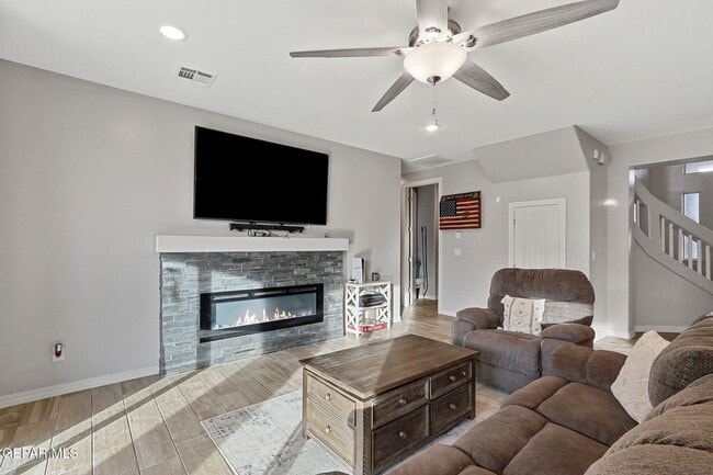 Building Photo - 883 Crystal Rook Dr