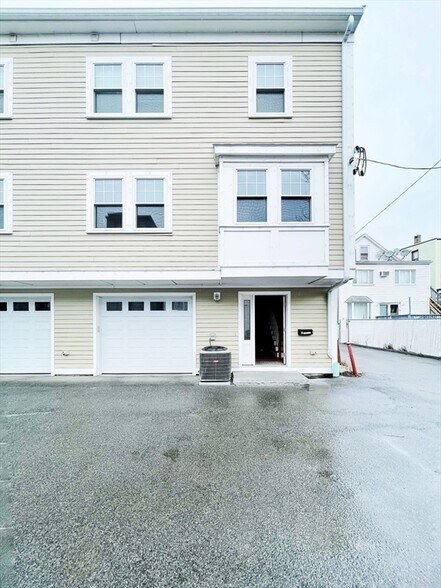 Building Photo - 1 Emmet Pl