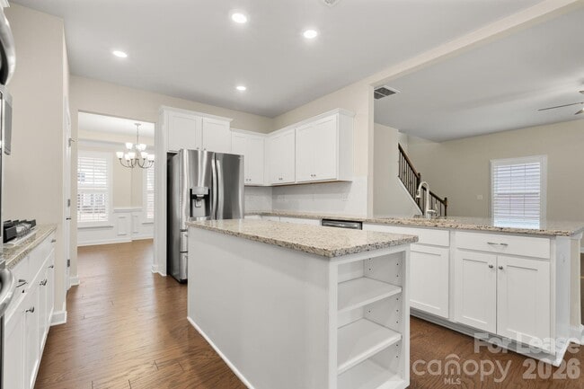 Building Photo - 17019 River Race Dr