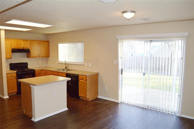 Building Photo - 10065 Chapel Oak Trail