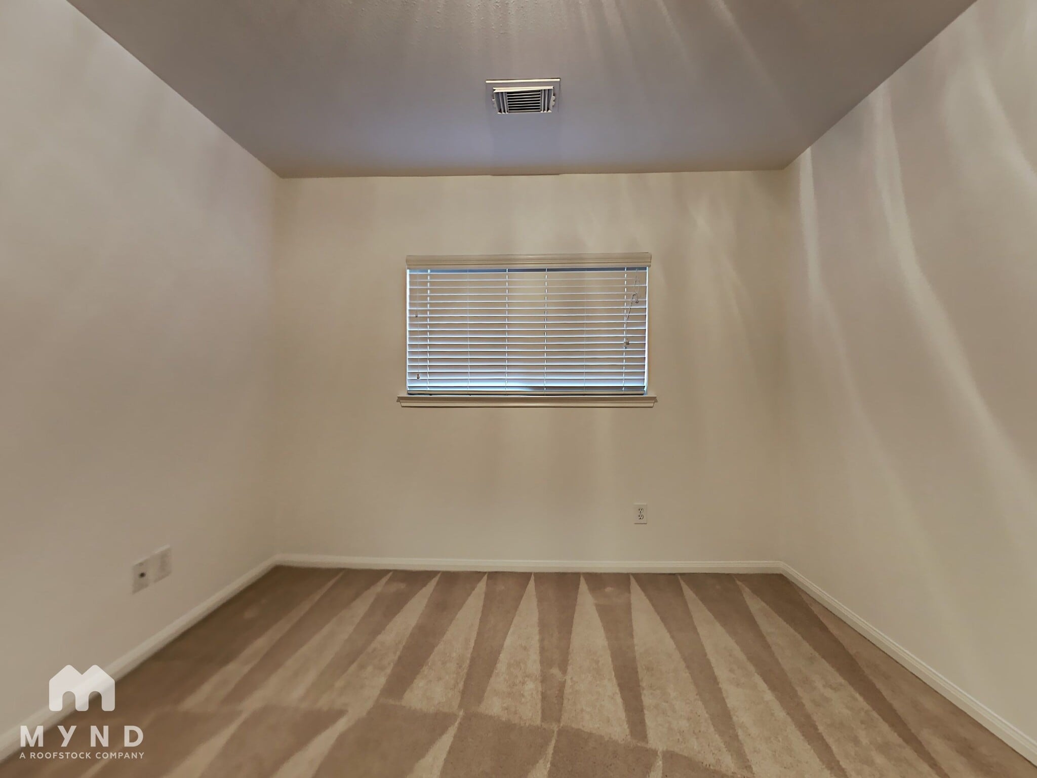 Building Photo - 14 E Sage Creek Pl