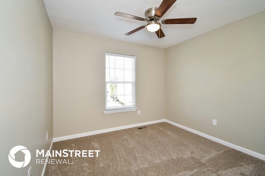 Building Photo - 10613 Evanwood Dr