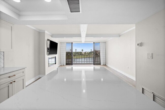 Building Photo - 450 Treasure Island Causeway