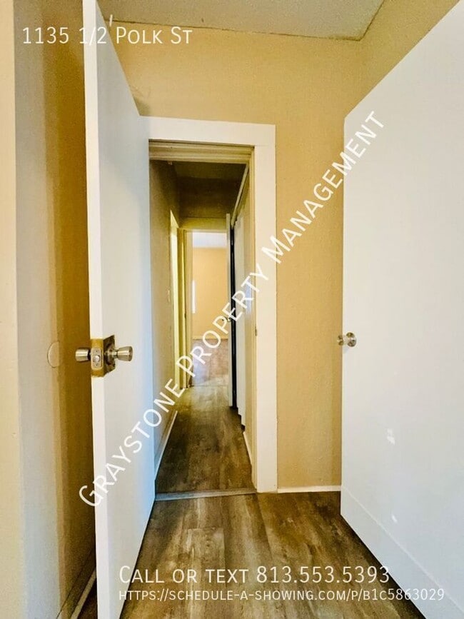 Building Photo - 1135 1/2 Polk St-