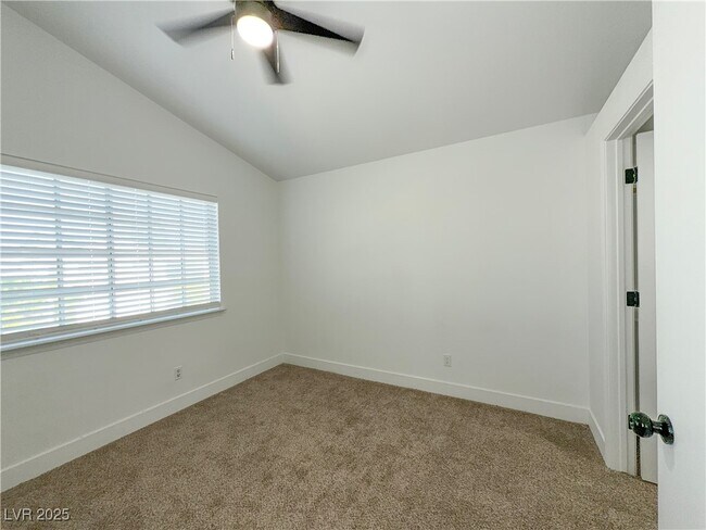 Building Photo - 80 Sea Holly Way
