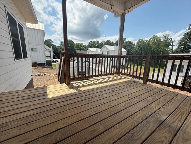 Building Photo - 618 Liberty Pk Dr