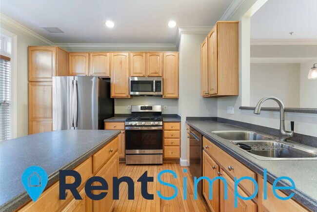 Building Photo - 3631 Madison Ln