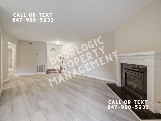 Building Photo - 890 Sheldon Ct