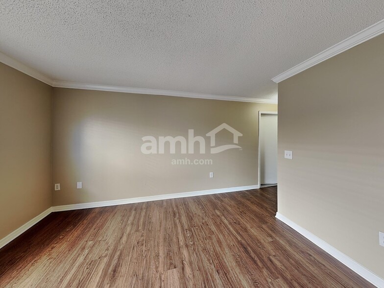 Building Photo - 10407 Fly Fishing St