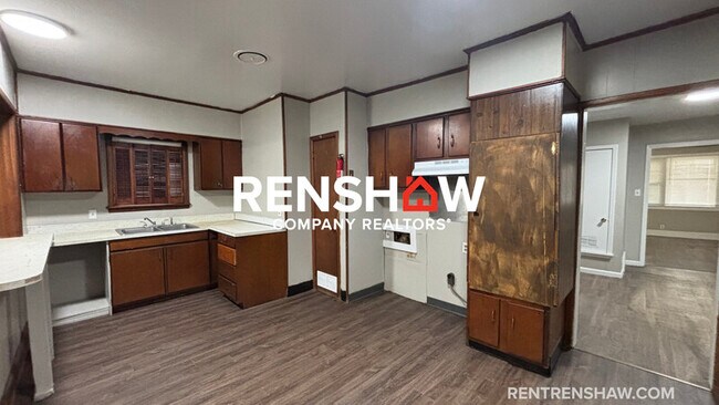 Building Photo - 2537 Spottswood Ave