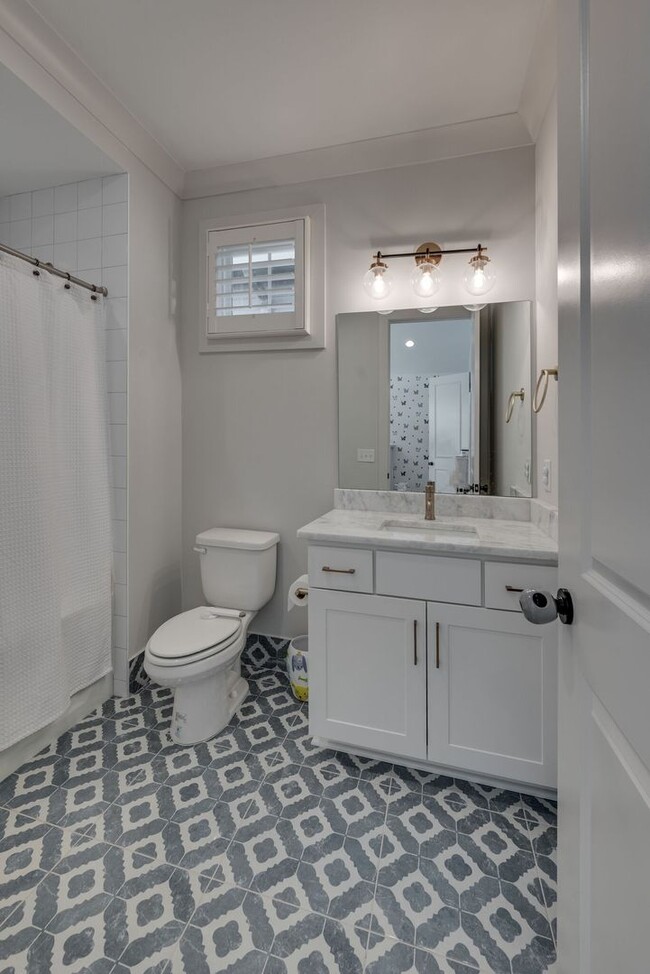 Building Photo - **Newly constructed beautiful home - locat...