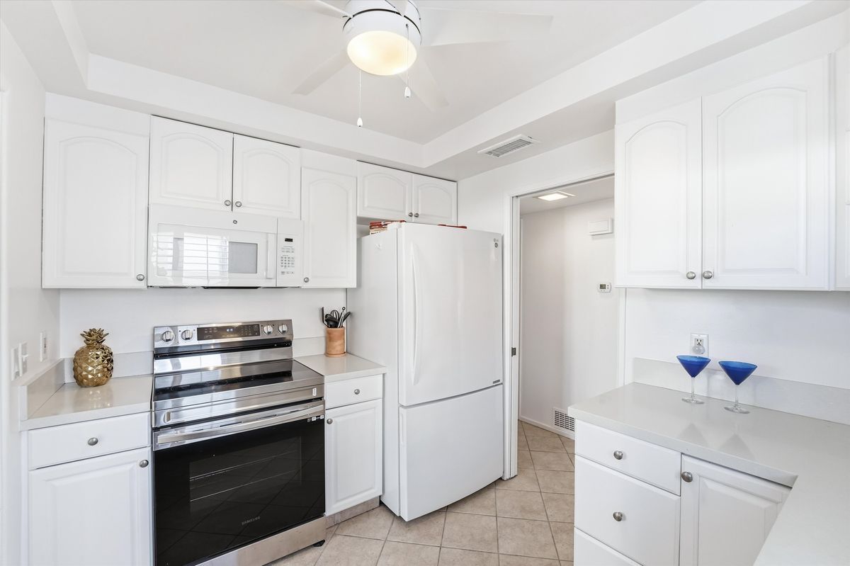 Building Photo - 2367 S Gene Autry Trail