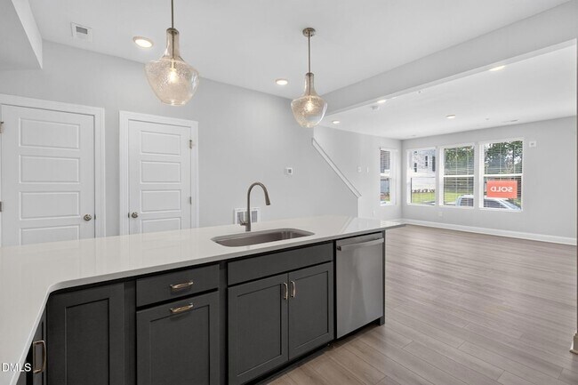 Building Photo - 10567 Pleasant Br Dr