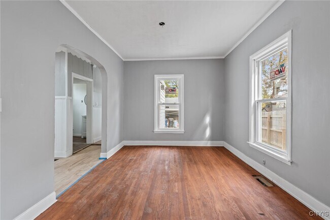 Building Photo - 145 Hixson Ave