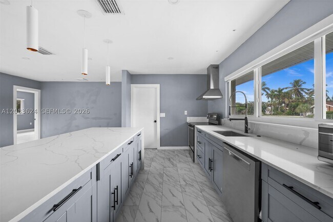 Building Photo - 5212 Santa Rosa Ct