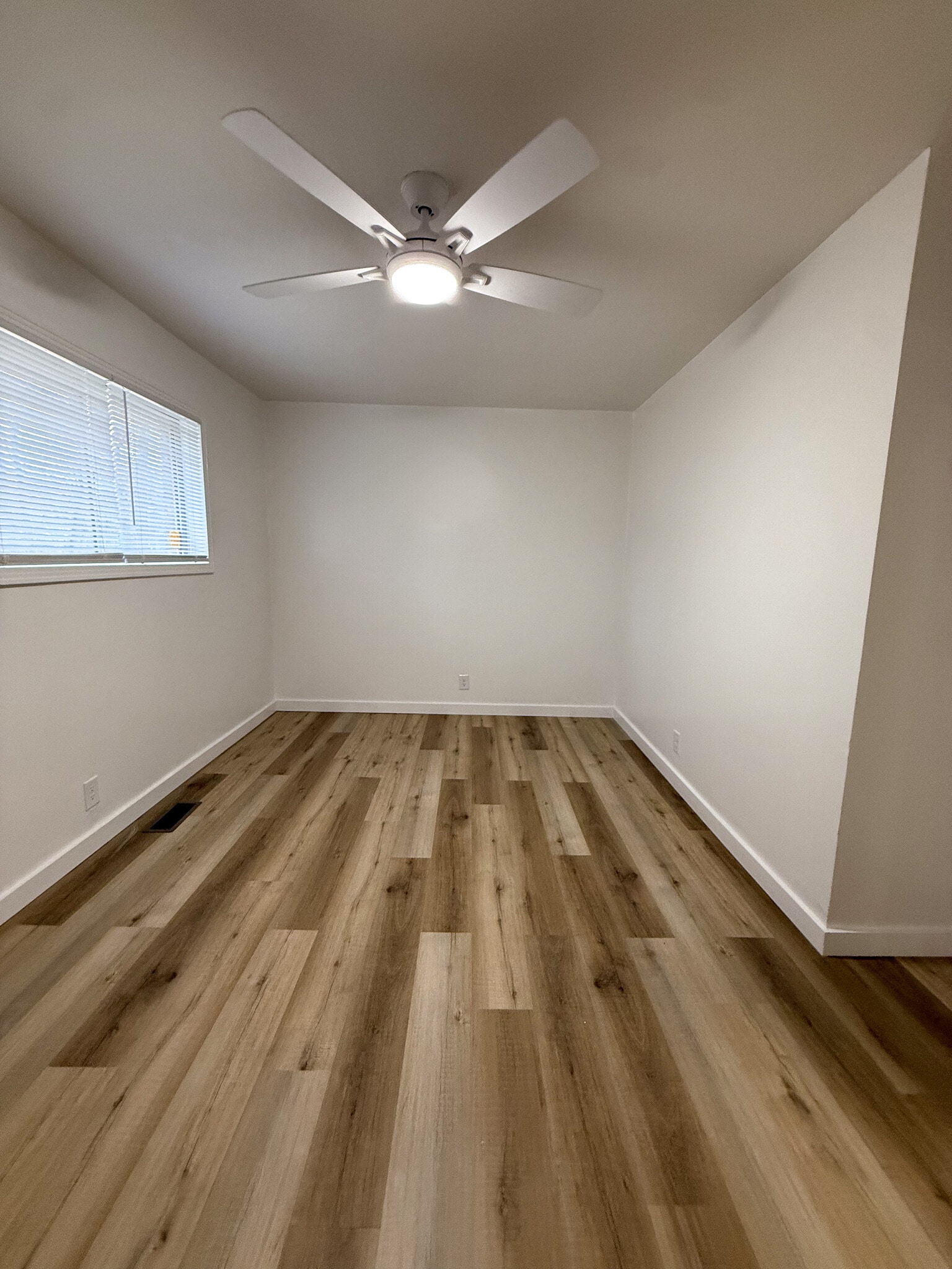 Building Photo - 214 Madison Ave