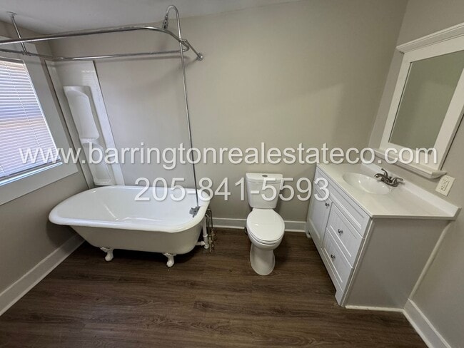 Building Photo - 319 Gamma St S