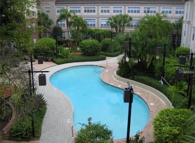 Building Photo - 520 S Armenia Ave