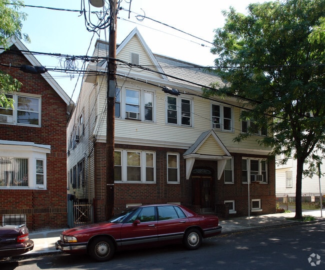 287289 New York Ave 287289 New York Ave Newark NJ 07105 Apartment