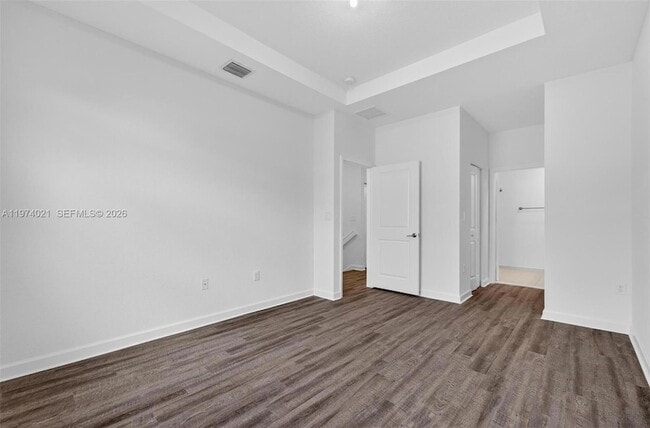 Building Photo - 2619 SE 11th St