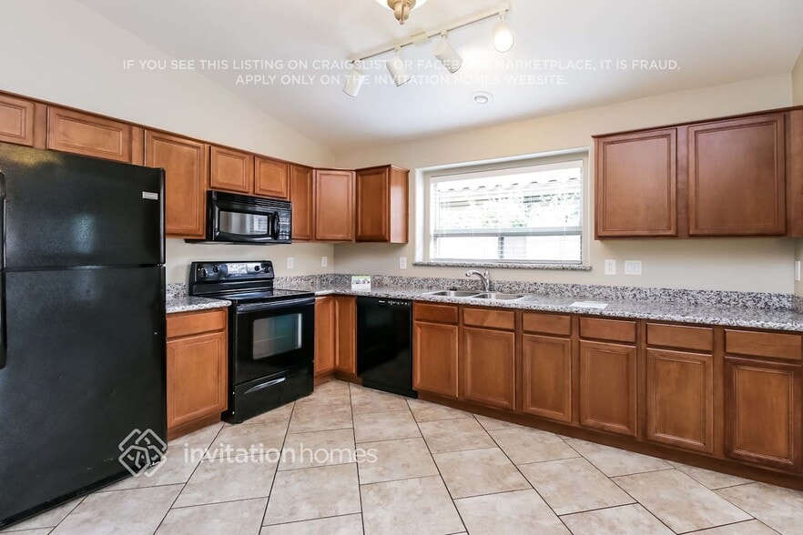 Building Photo - 29821 N Broken Shale Dr