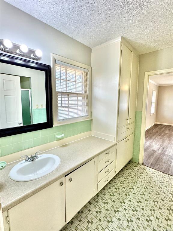 Building Photo - 535 Larkin Ln