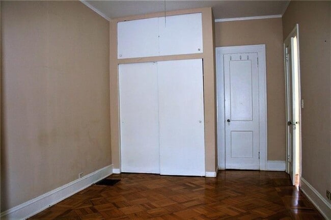 Building Photo - 505 8th St NE