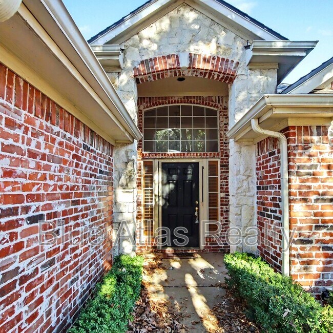 Building Photo - 4905 Canberra Ln