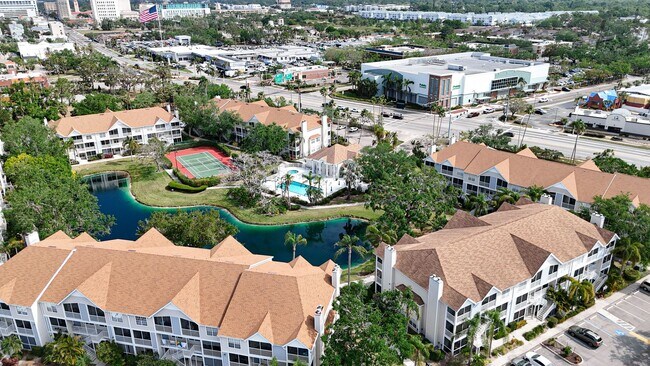 Building Photo - SEASONAL RENTAL - Downtown Sarasota Renovated Waterfront Condo