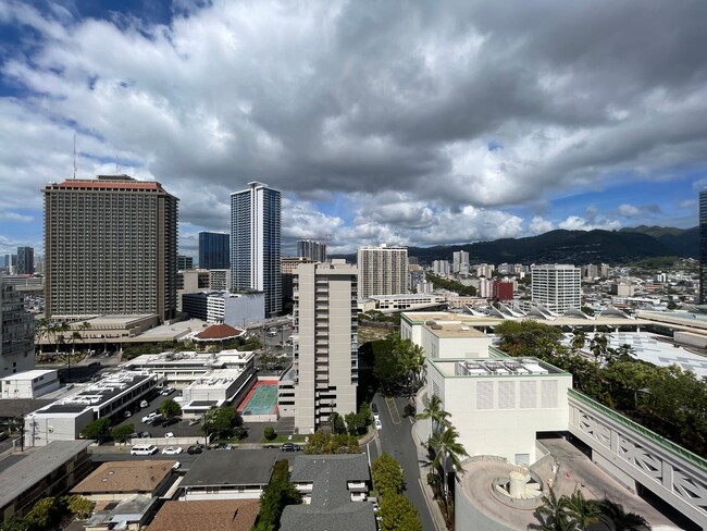 Building Photo - 1848 Kahakai Dr