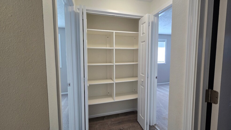 Building Photo - 13938 SW Crist Ct