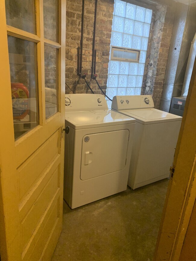 Laundry Room - 1807 W Eddy St