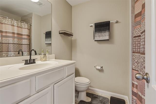 Building Photo - 5015 Royal Springs Dr