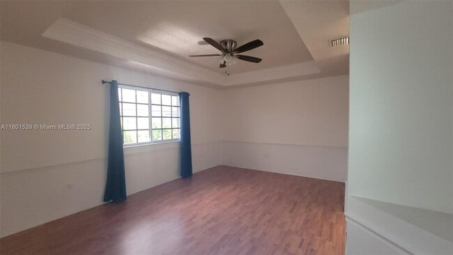 Building Photo - 10155 SW 163rd Pl