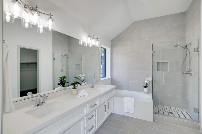 Building Photo - 26815 Lakeridge Park Ln