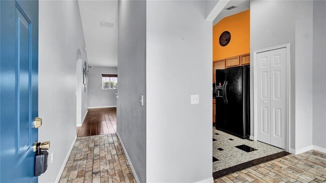 Building Photo - 102 Hillcrest Rd