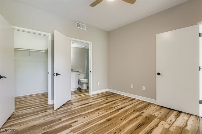 Building Photo - 45 Maleena Mesa St