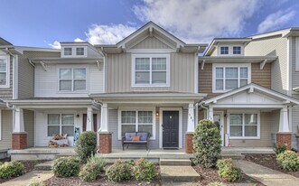 Building Photo - 589 Bradburn Village Cir