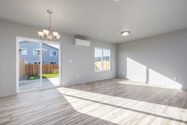 Building Photo - 513 Whitefish Ln