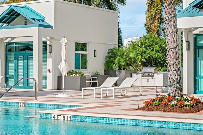 Building Photo - 7515 Pelican Bay Blvd