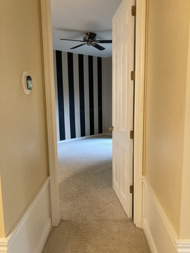 Building Photo - 41645 Copper Creek Dr