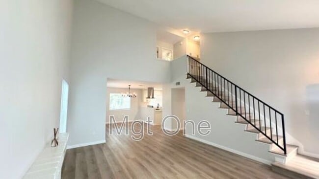 Building Photo - 1022 Blossom Hill Dr